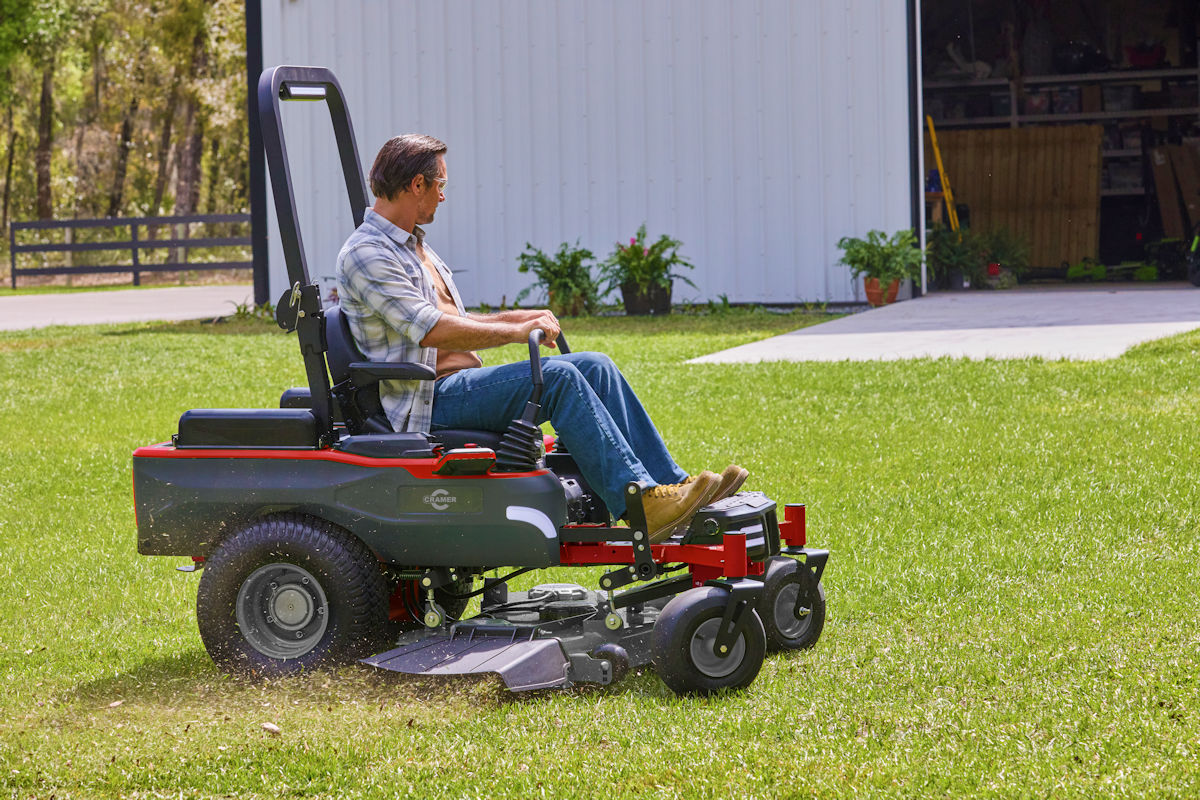 Cramer 82ZT122 Maximus Zero Turn (7401886) - Imagen 7